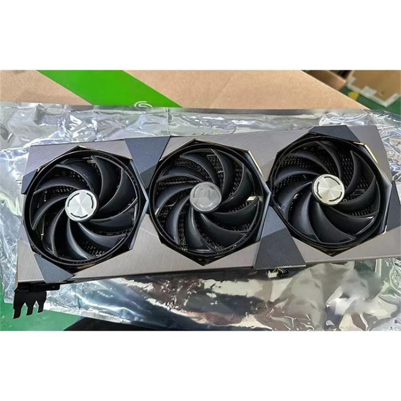 Rtx 4090 24GB グラフィックスカード搭載ノートパ - Rtx 4090 24Gb Graphics Card のレビューと価格